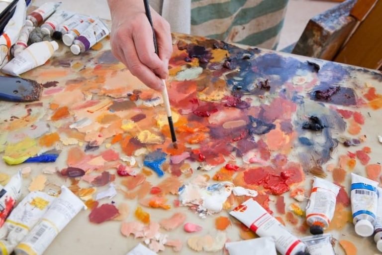 How Much Time Does Oil Painting Take to Dry?